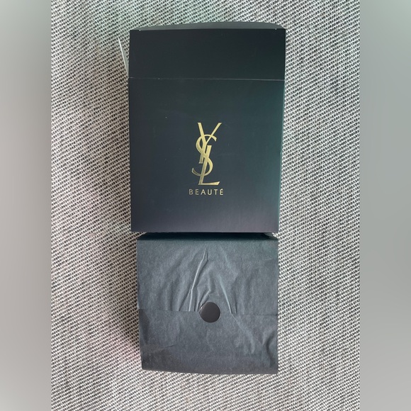 Yves Saint Laurent Black Heart Vanity Box - Picture 11 of 12